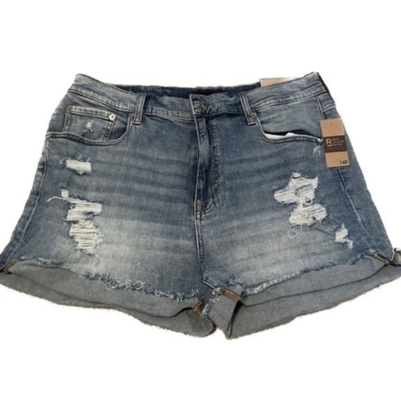 AERO Women’s Real Original Denim Mom Distressed Jean Shorts - Picture 1 of 2